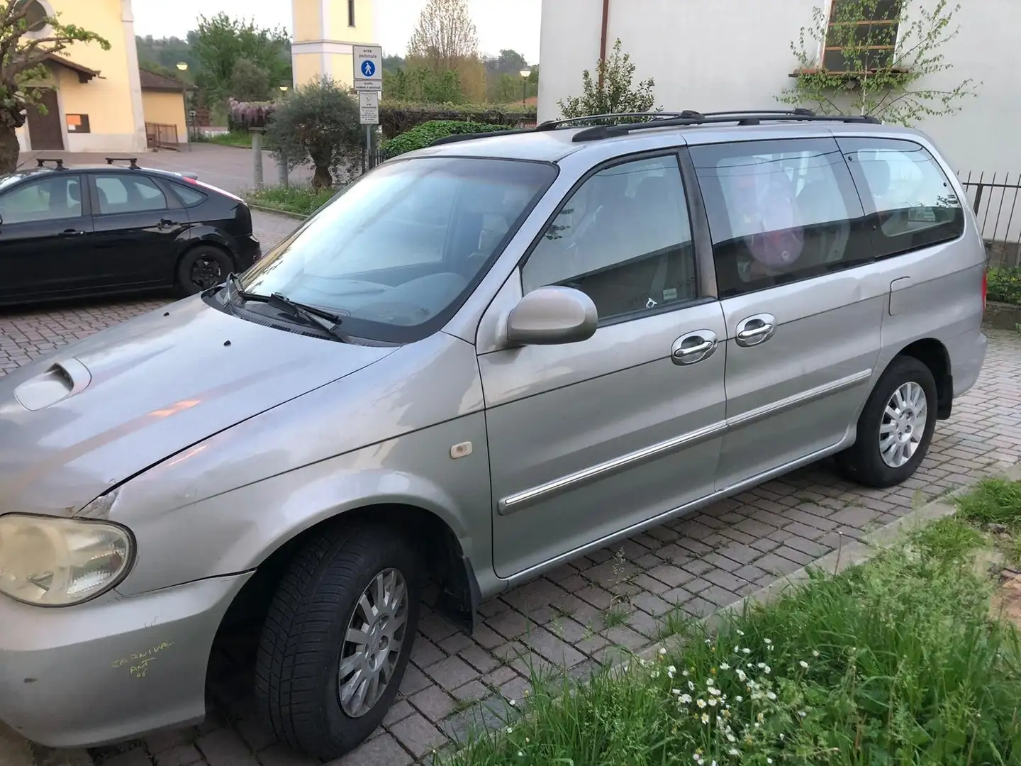 Kia Carnival 2.9 crdi (hpdi) 16v Class (ex comfort) Gri - 2