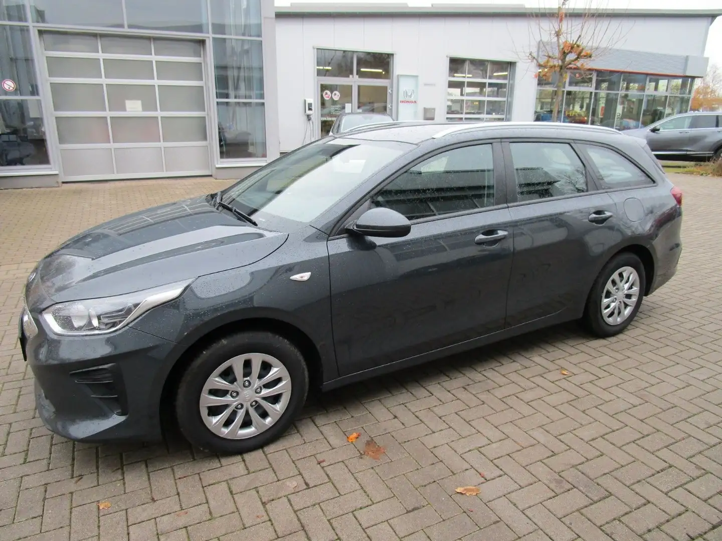 Kia Ceed SW / cee'd SW 1.4 Amber+WR Grau - 2