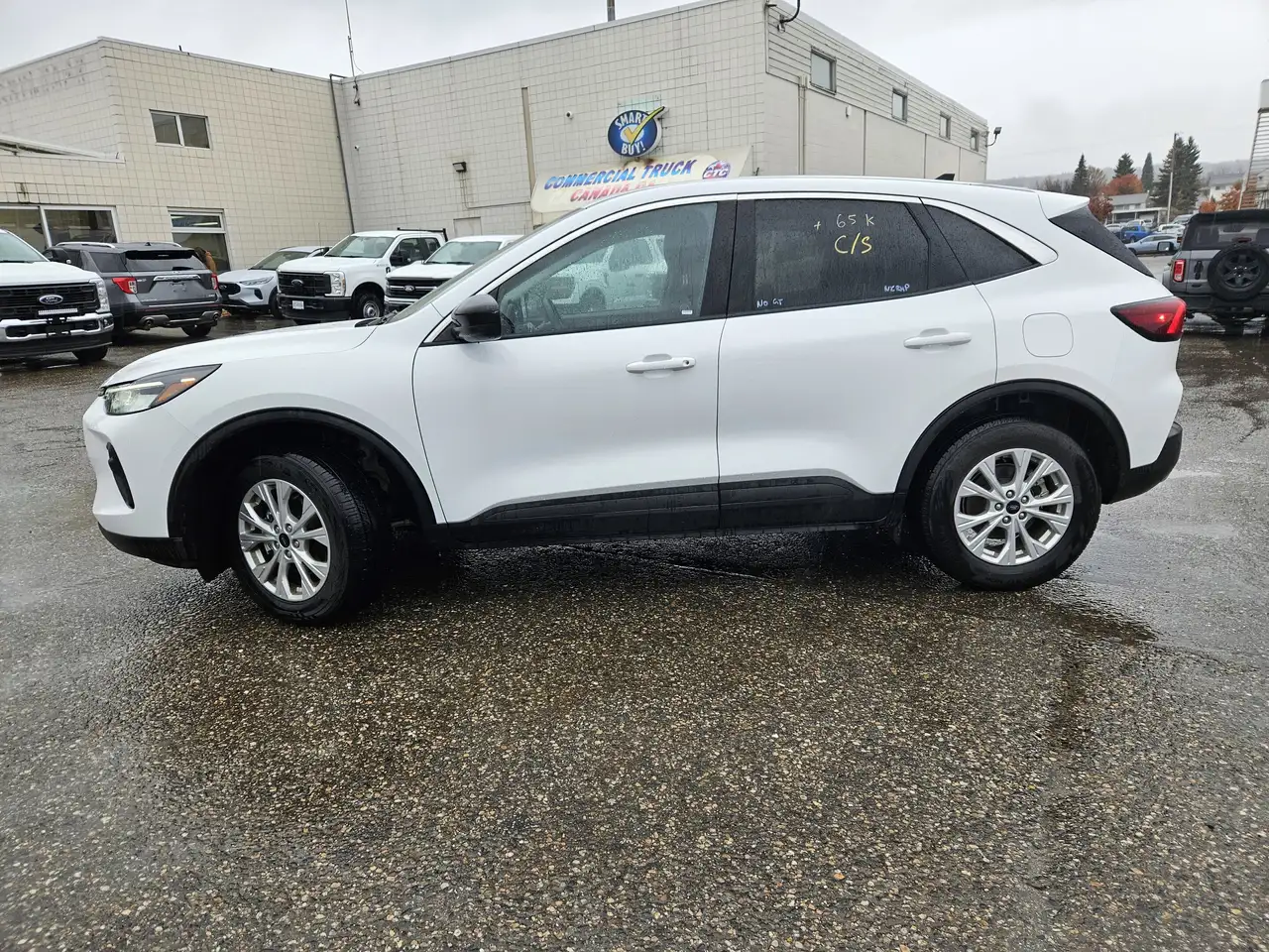 Ford Escape снимка Ford Escape