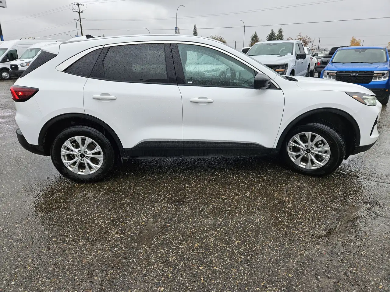 Ford Escape снимка Ford Escape
