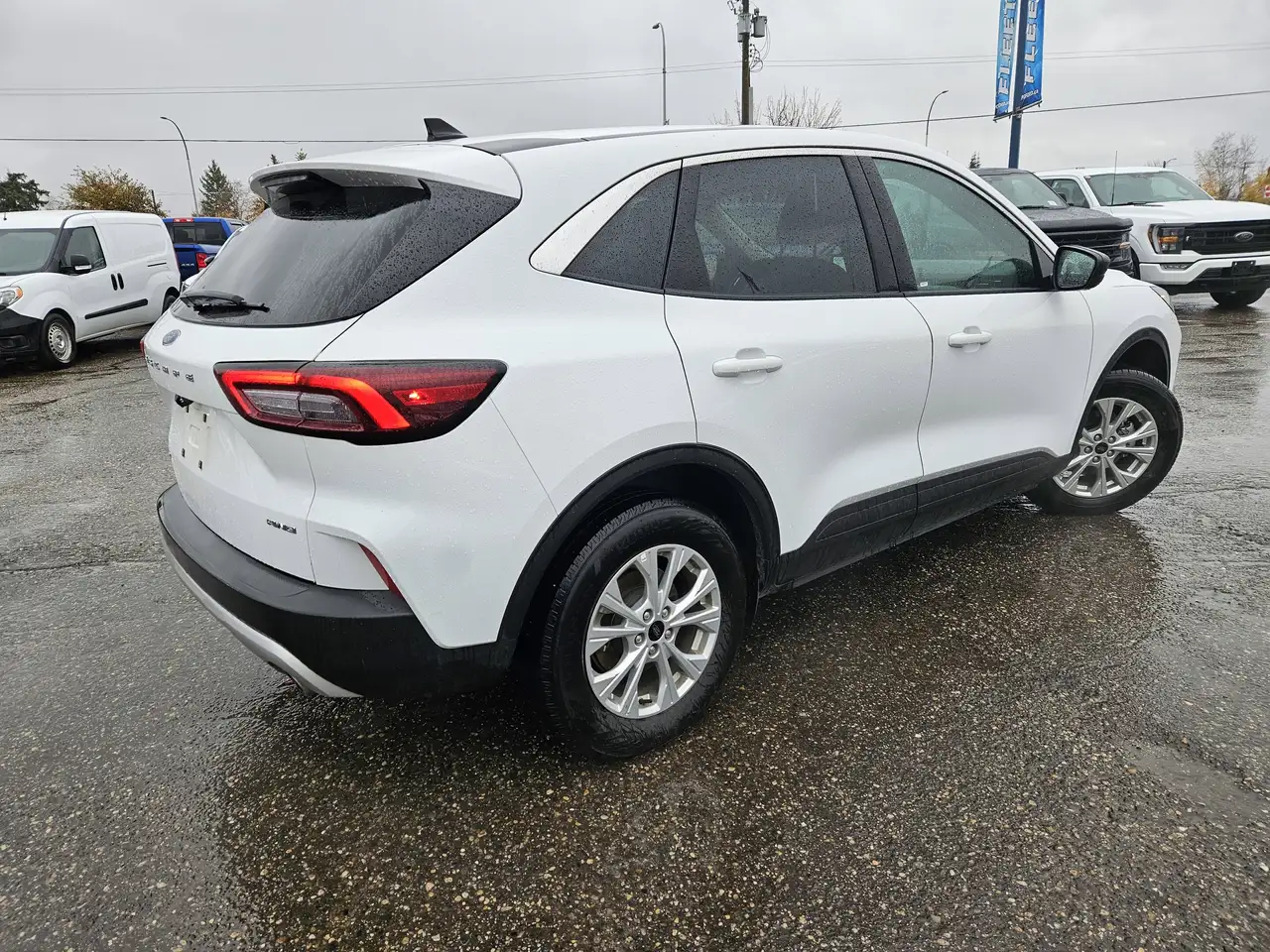 Ford Escape снимка Ford Escape