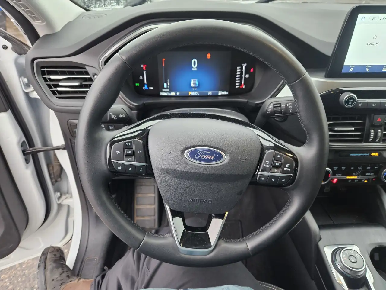 Ford Escape снимка Ford Escape
