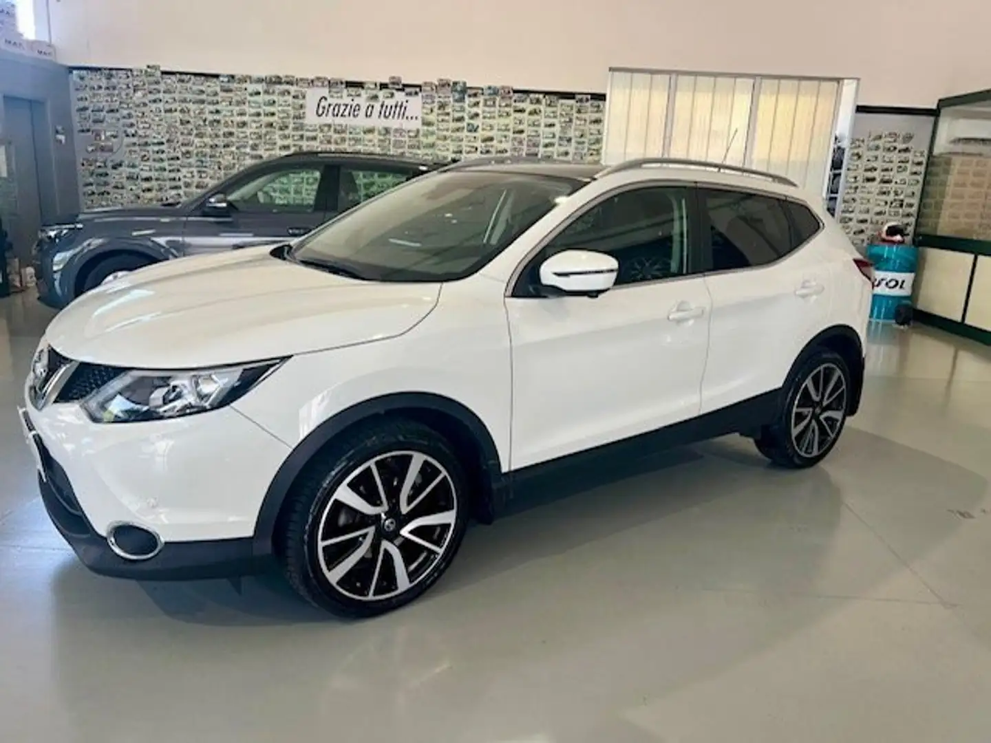 Nissan Qashqai Qashqai II 1.6 dci N-Connecta 2wd xtronic Bianco - 2