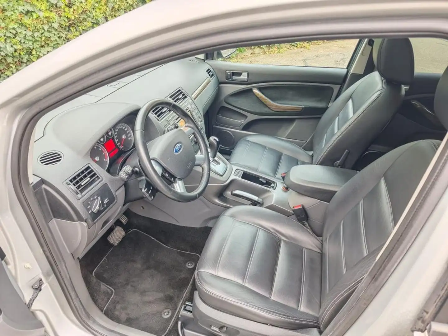 Ford C-Max Focus C-Max 2.0i 16v Ghia Argent - 2