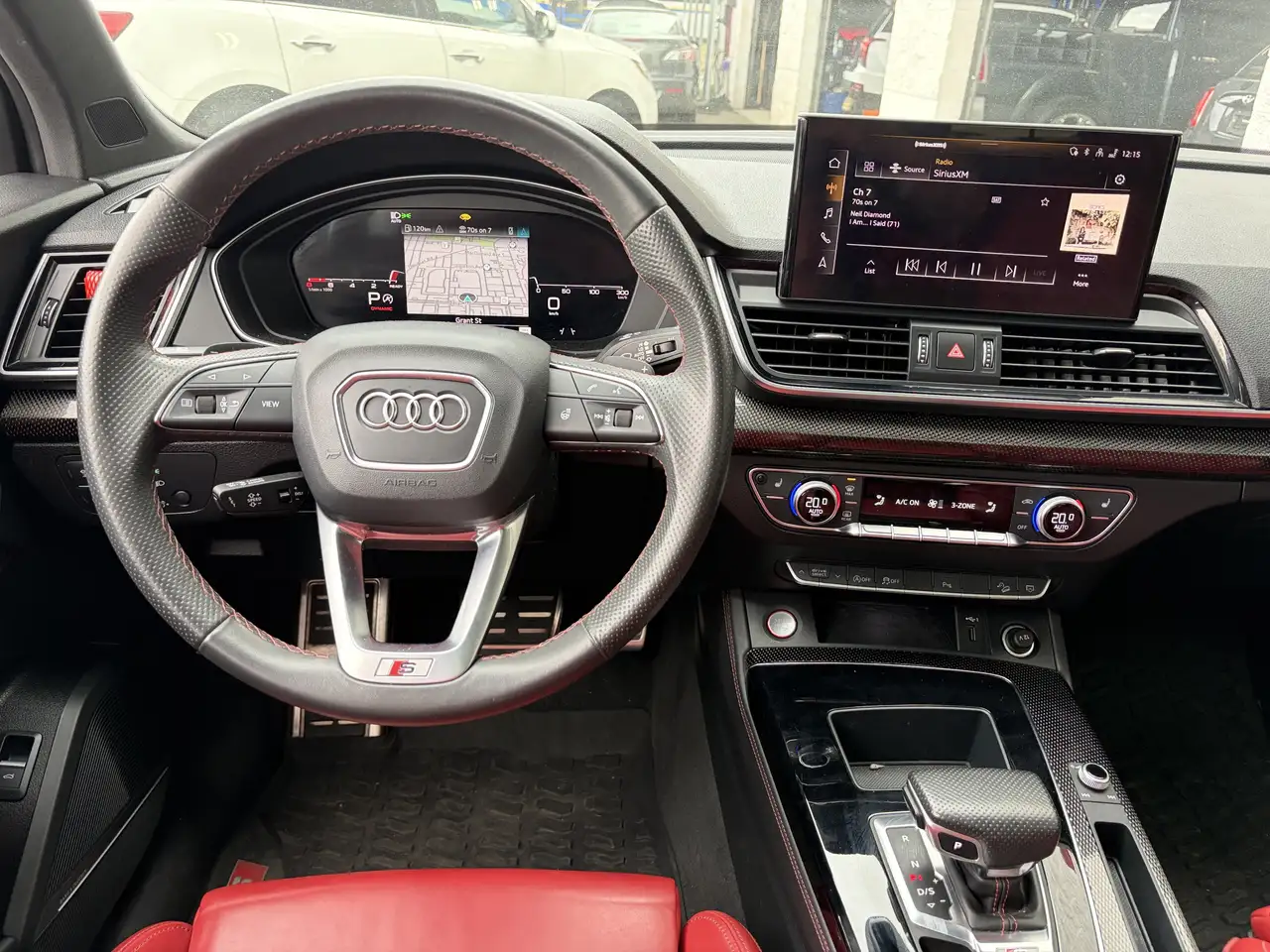 Audi SQ5 снимка Audi SQ5