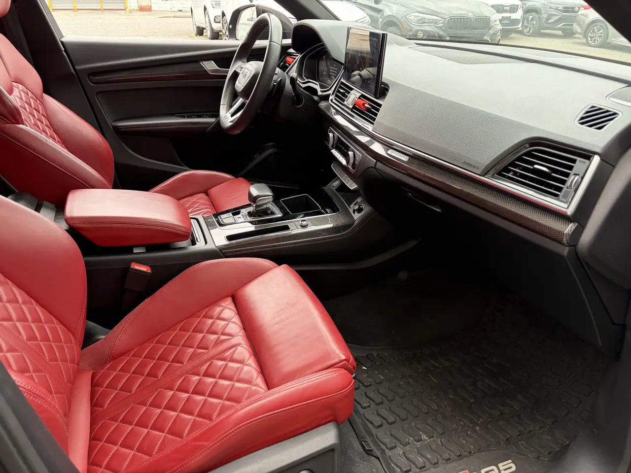Audi SQ5 снимка Audi SQ5