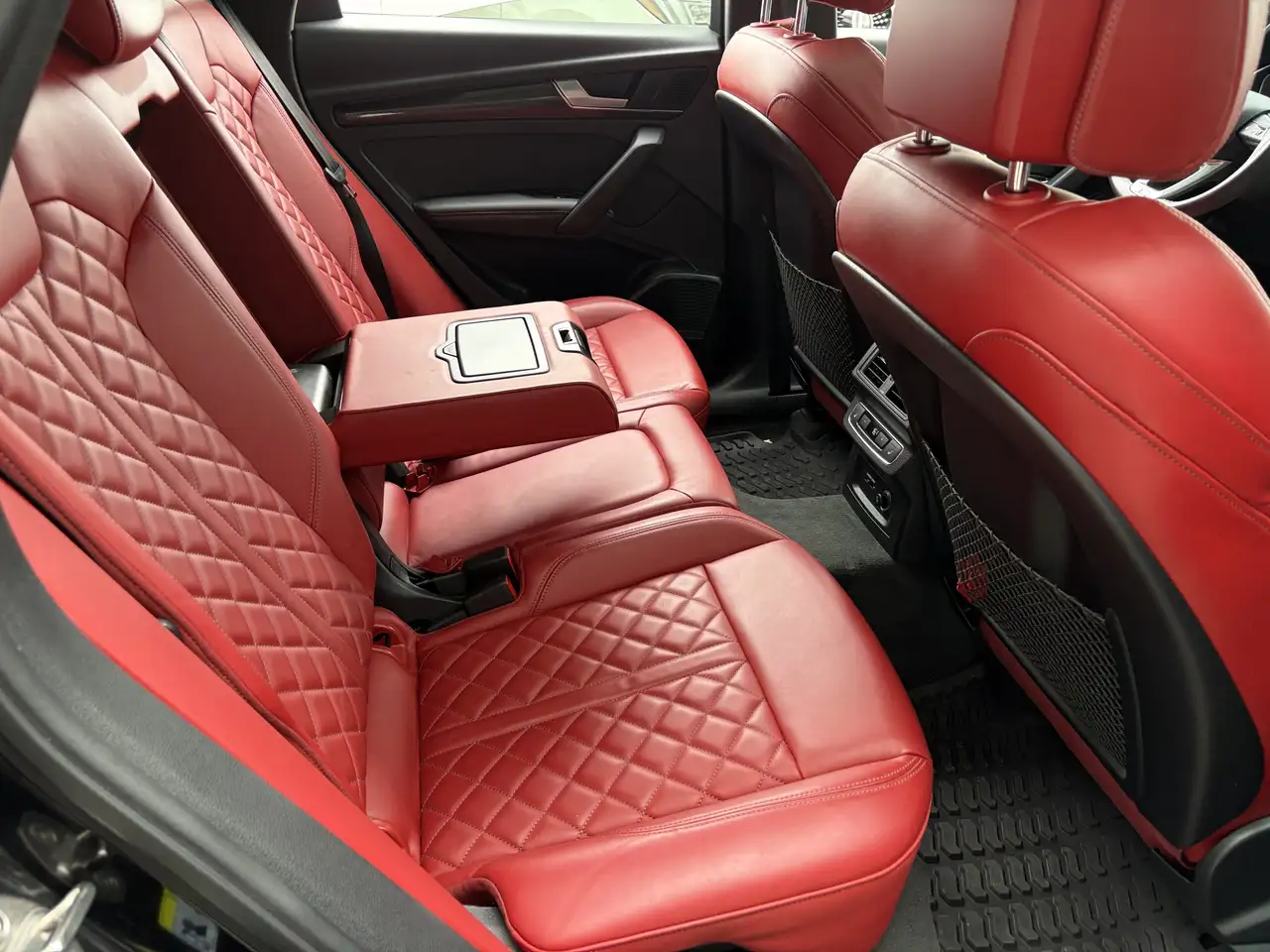Audi SQ5 снимка Audi SQ5