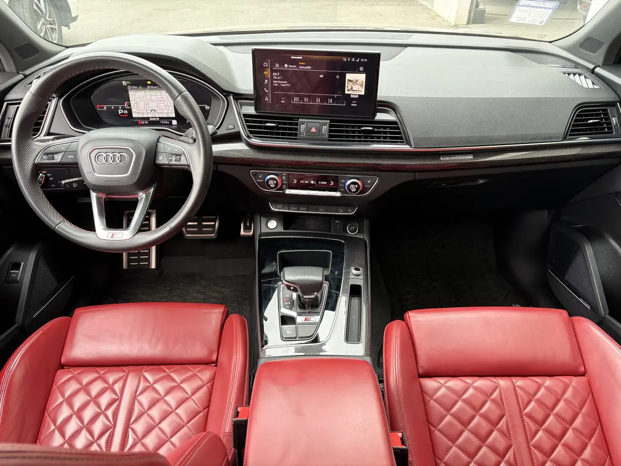 Audi SQ5 снимка Audi SQ5