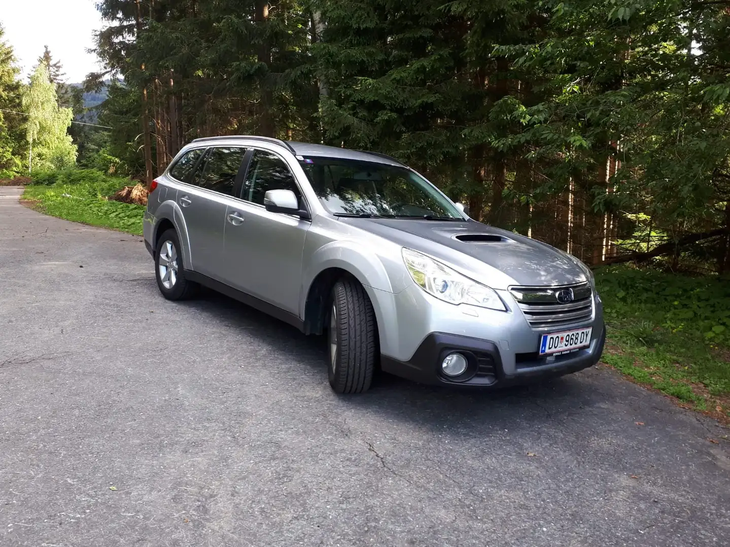 Subaru OUTBACK Outback Touring Wagon 2,0 DComfort AWD CVT Comfort Silber - 2