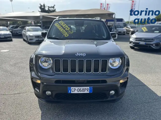 Jeep Renegade view 2