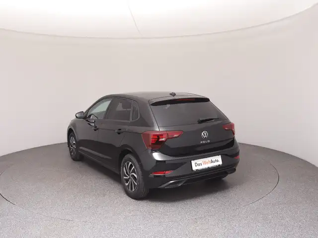Volkswagen Polo view 5