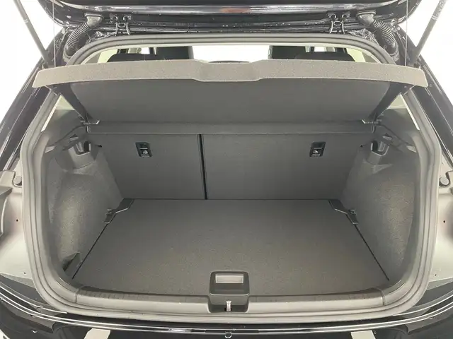 Volkswagen Polo view 7