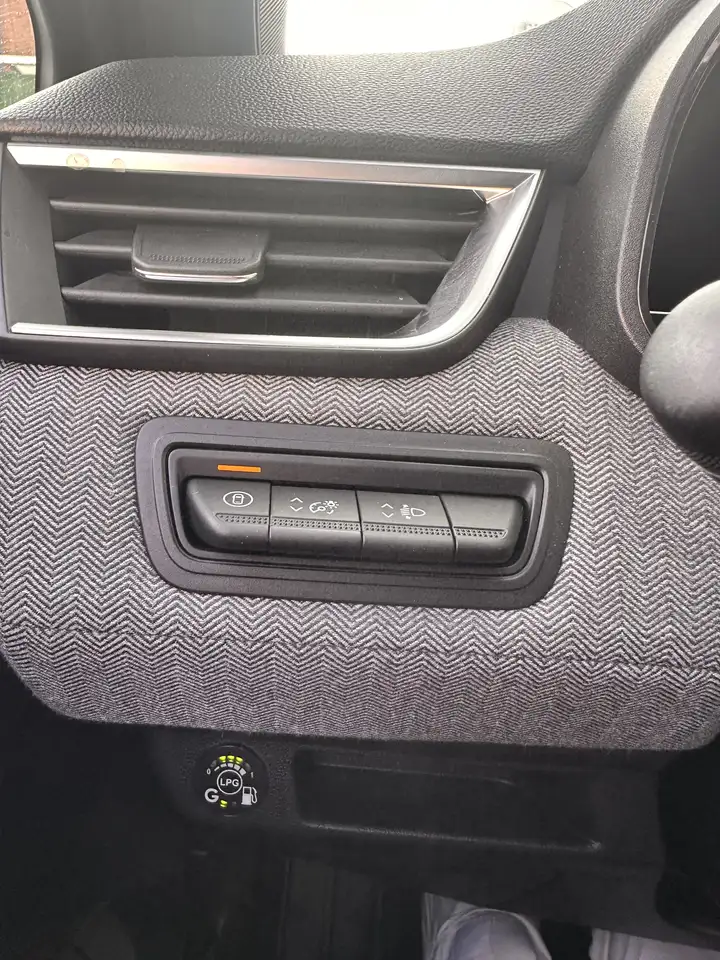 Renault Clio 1.0 eco-g Techno 100cv, миниатюра 17
