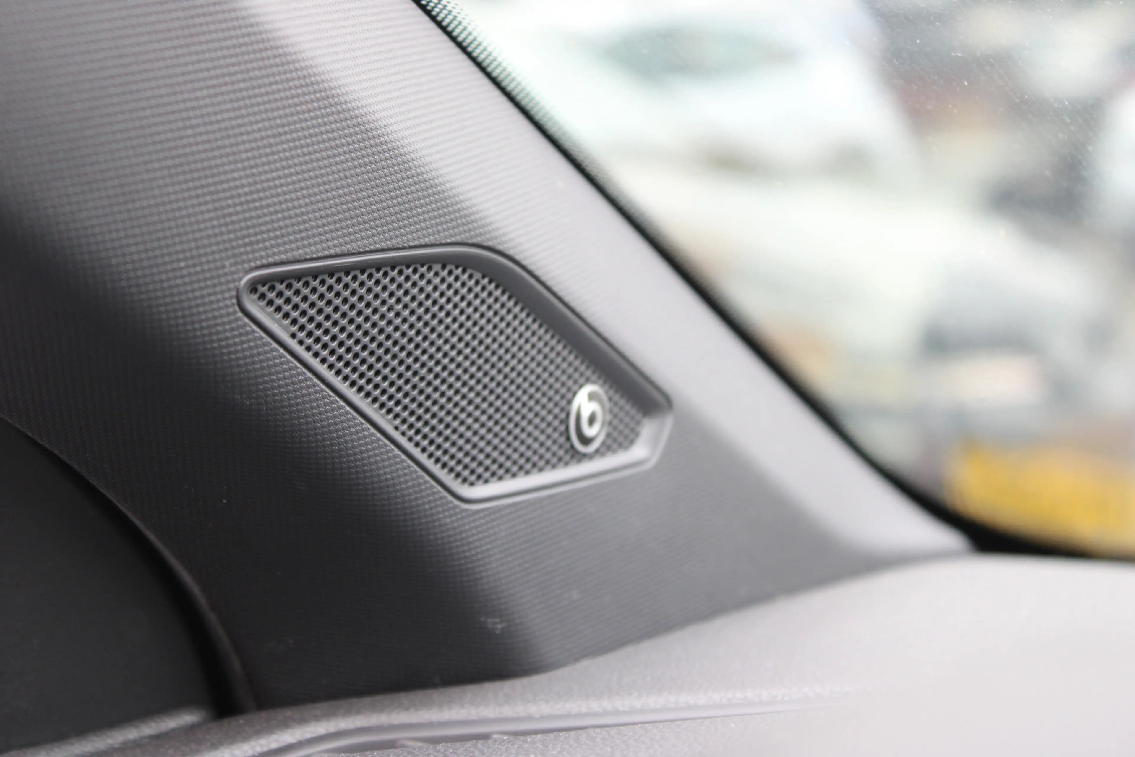 Volkswagen Polo 1.0 TSI R-Line Business — photo 7