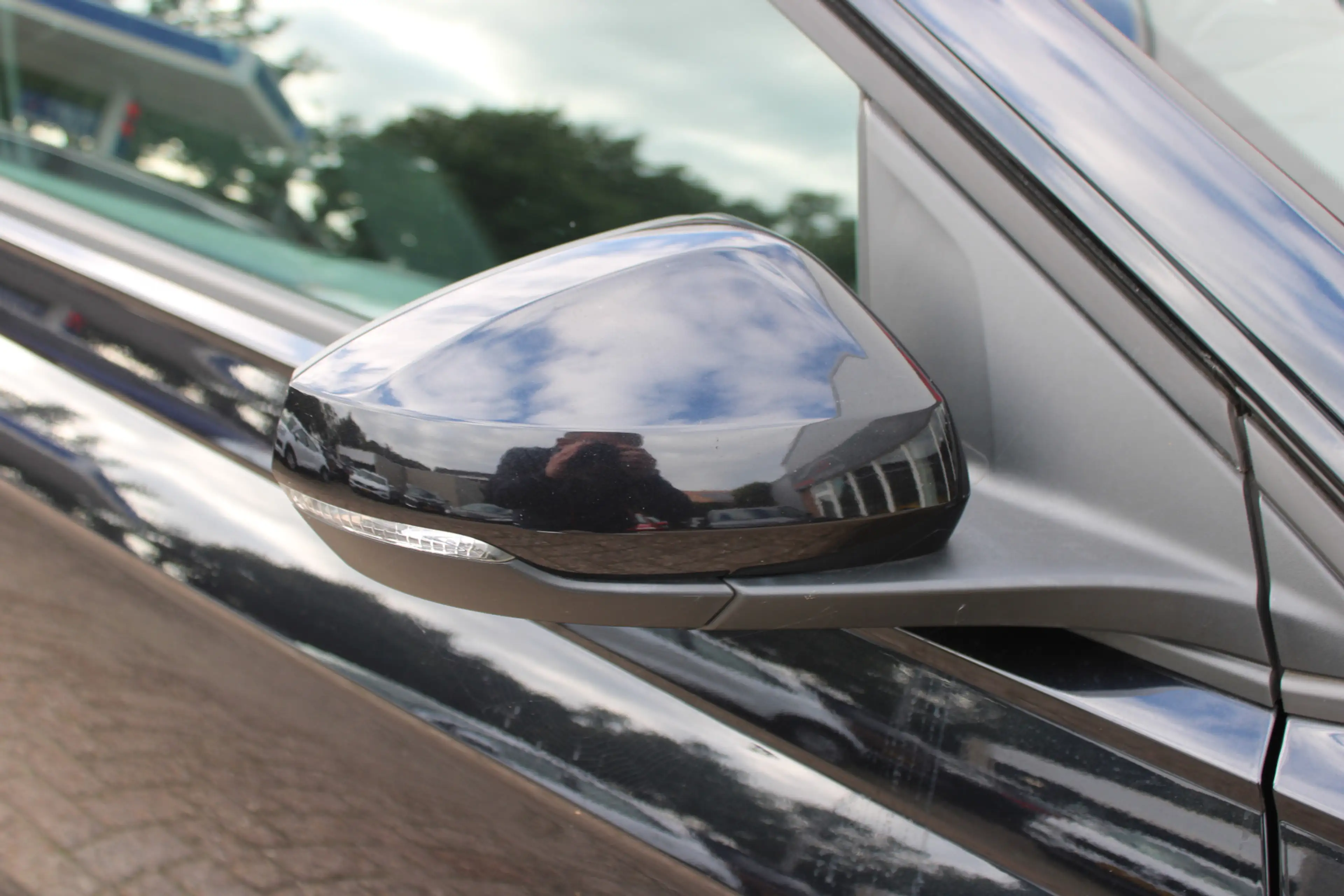 Volkswagen Polo 1.0 TSI R-Line Business — photo 25
