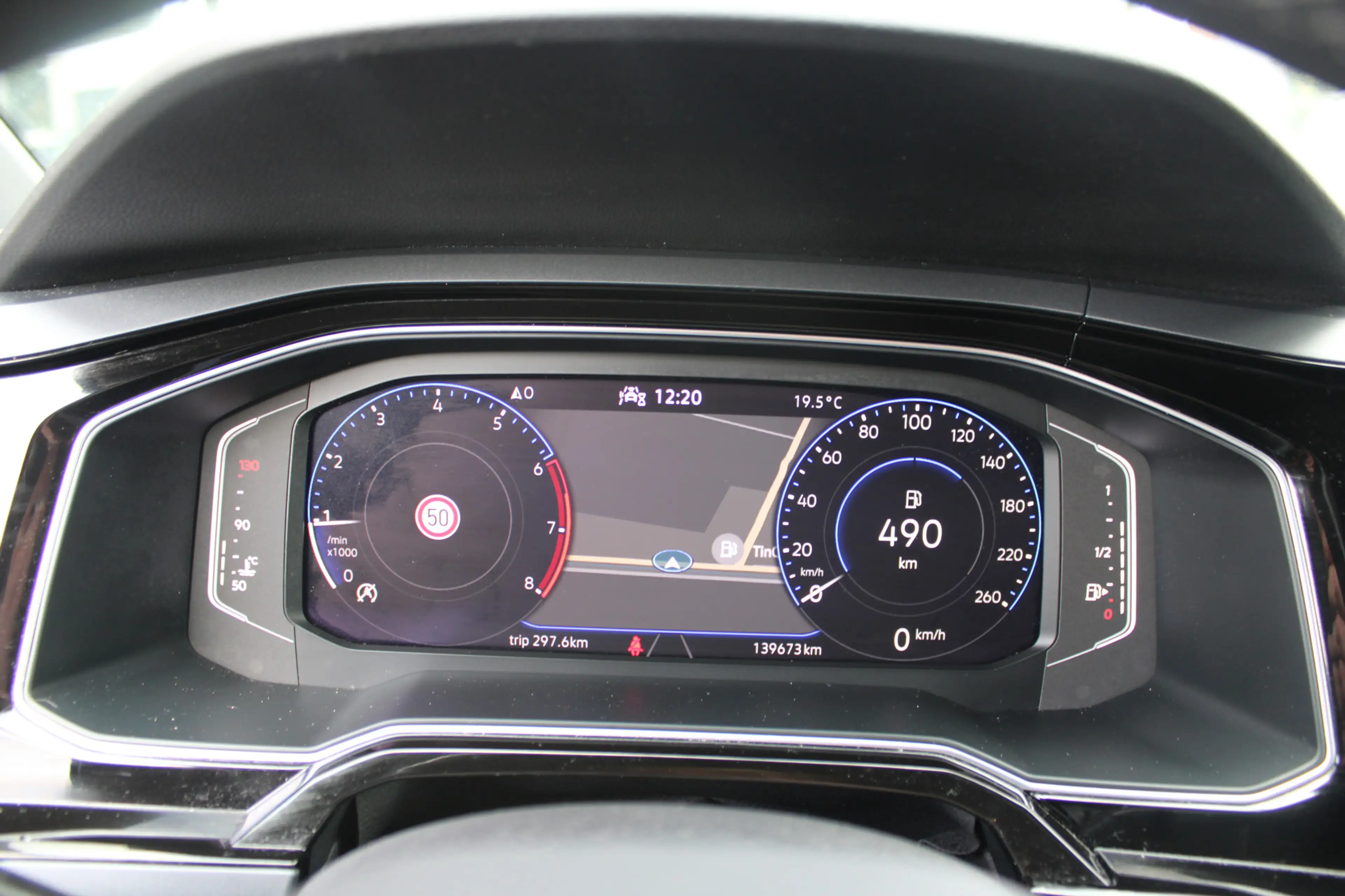 Volkswagen Polo 1.0 TSI R-Line Business — photo 10
