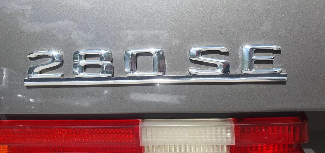 Mercedes-Benz 280 SE W126 sans corrosion Historique depuis son debut, foto 7