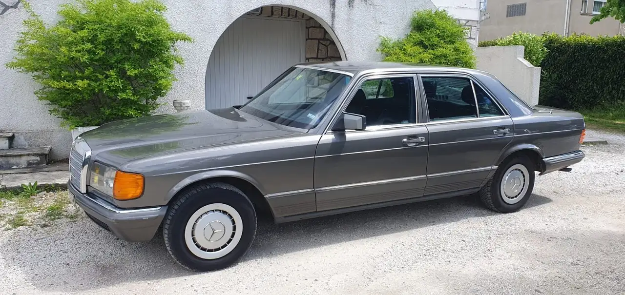 Mercedes-Benz 280 SE W126 sans corrosion Historique depuis son debut, foto 10