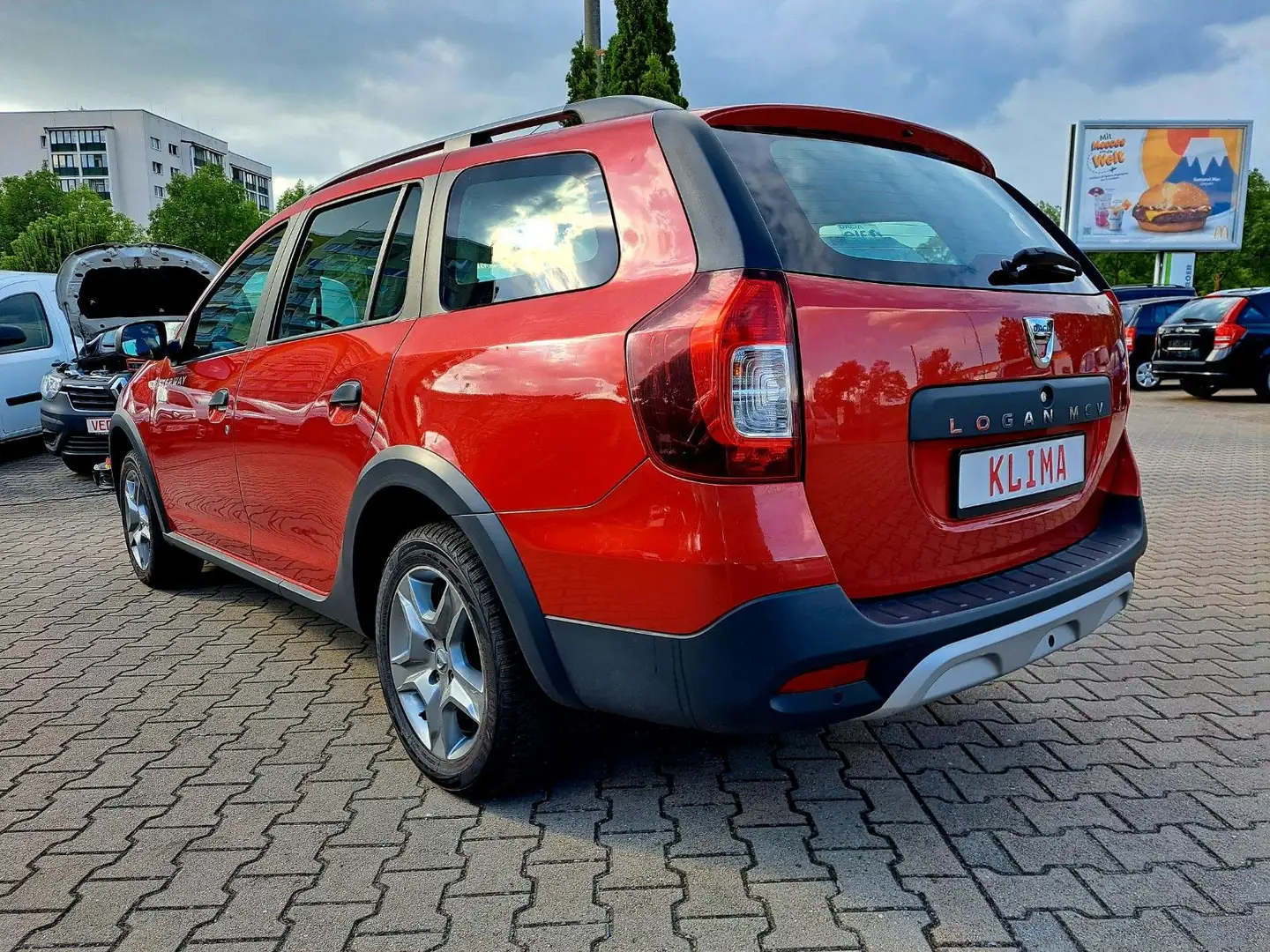Dacia Logan MCV II Kombi Stepway Rouge - 2