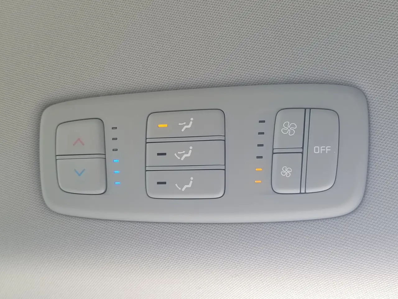Kia Carnival photo Kia Carnival