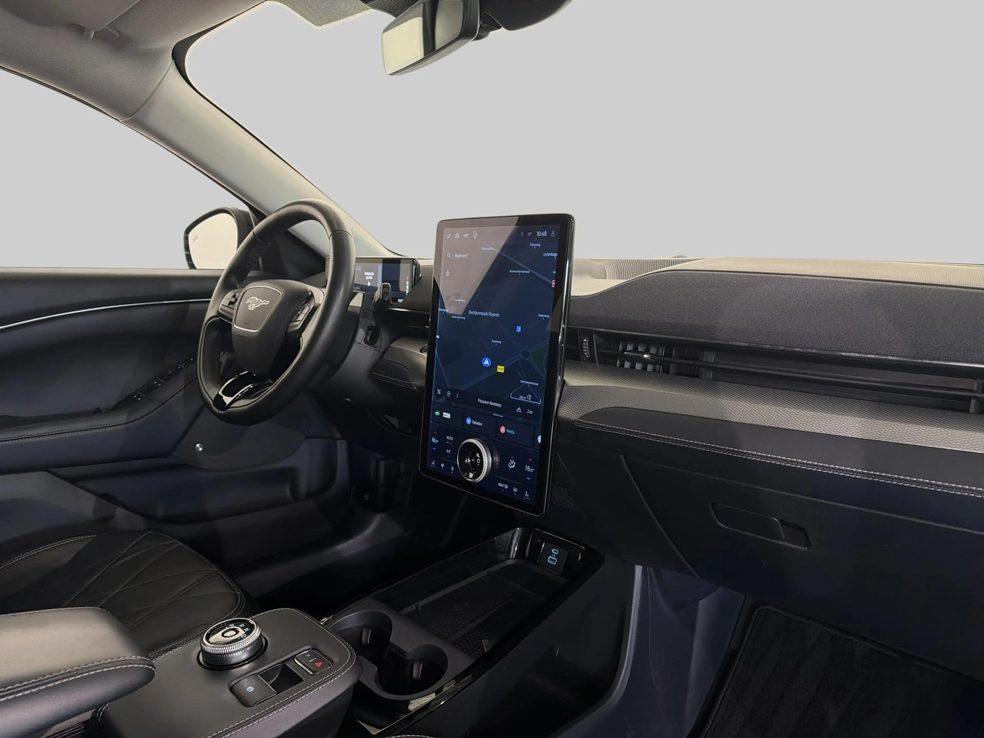 Ford Mustang Mach-E RWD 75 kWh | Achteruitrijcamera | Armsteun achter — photo 13
