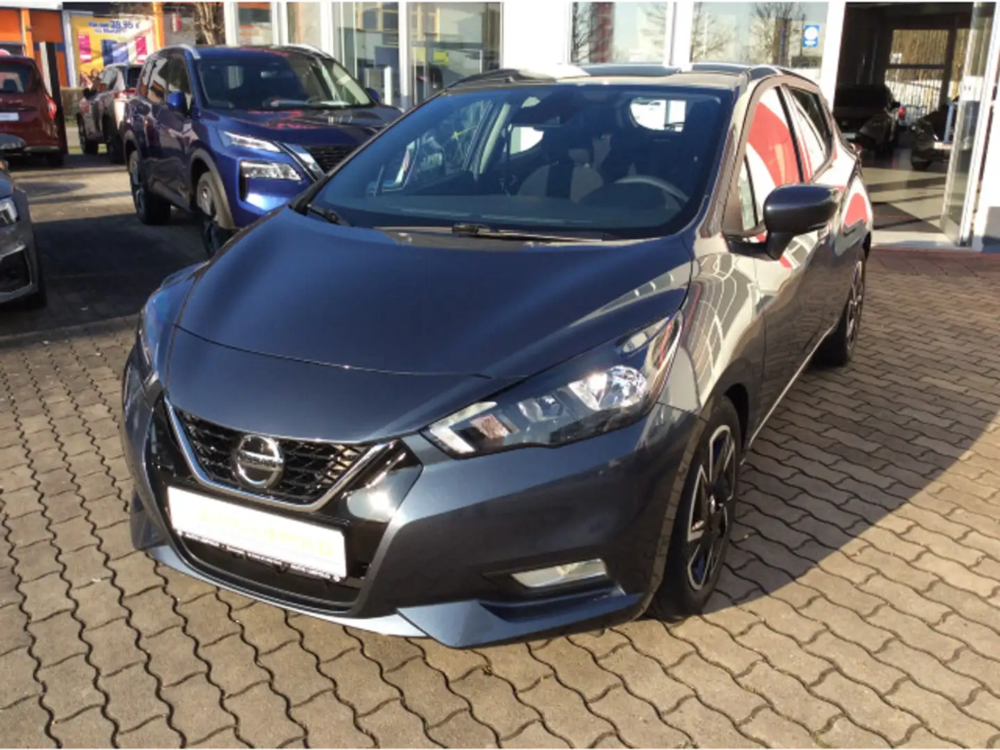 Nissan Micra 1.0 IG-T N-Way X-tronic 92PS Grau - 2