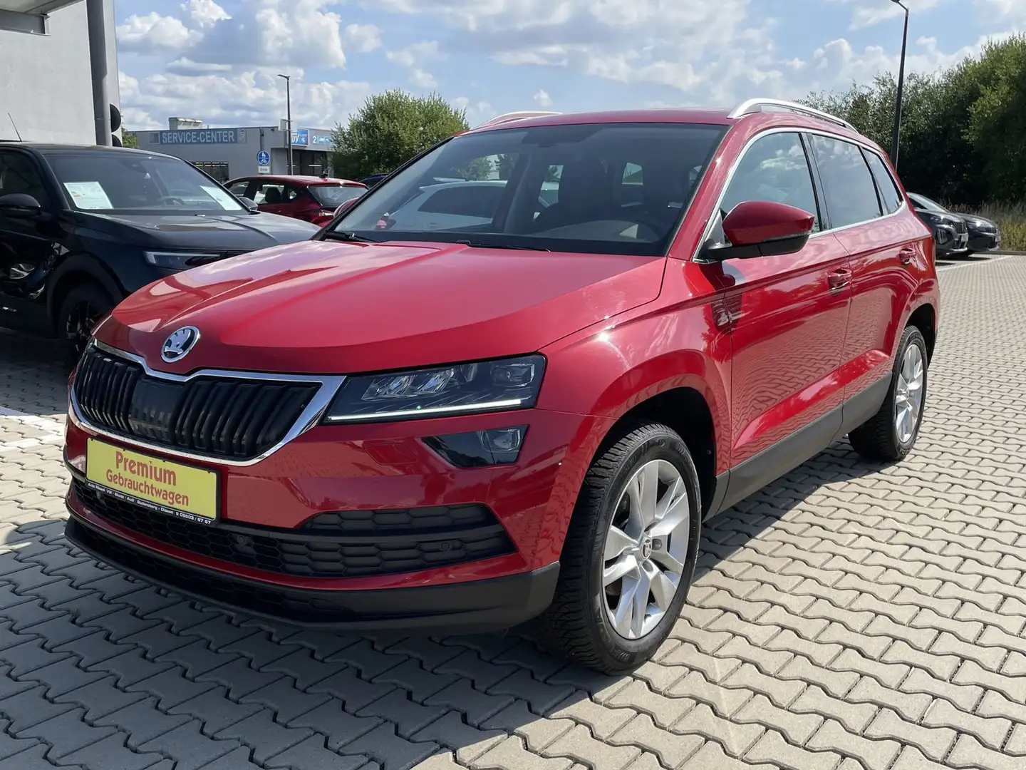 Skoda Karoq Style 1.5 TSI DSG LED SHZ RFK 17" Rot - 1