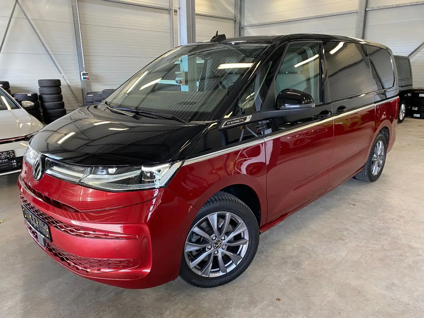 Volkswagen T7 Multivan Energetic LR ACC HUD IQ-LIGHT Pano Rouge - 1