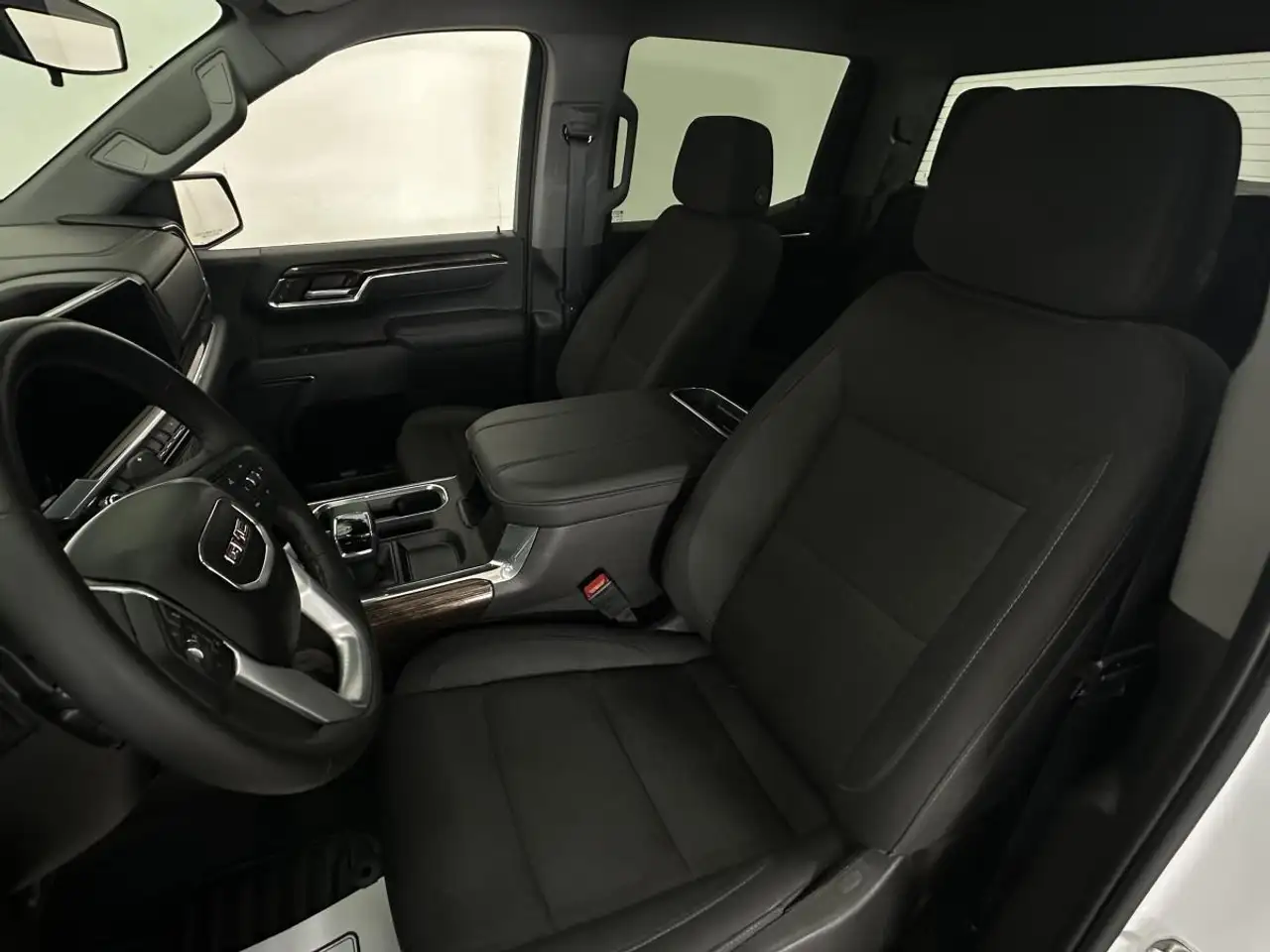 GMC Sierra 1500 снимка GMC Sierra 1500
