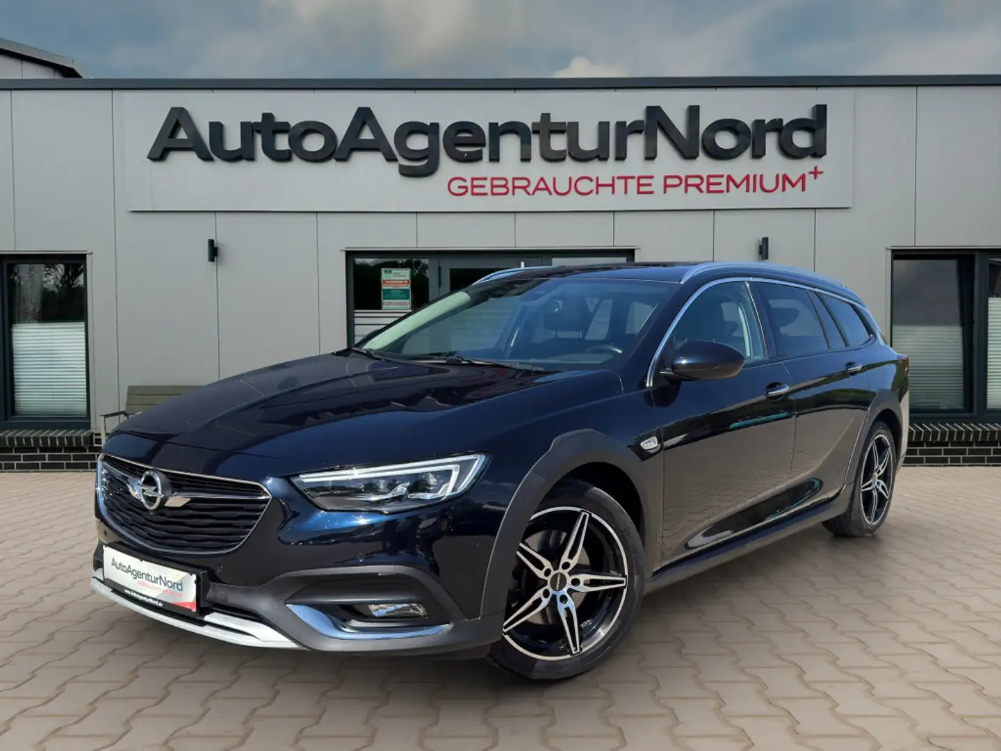 Opel Insignia 2,0 CDTi Exclusive 4x4 LED+KAMERA+PANO Bleu - 1