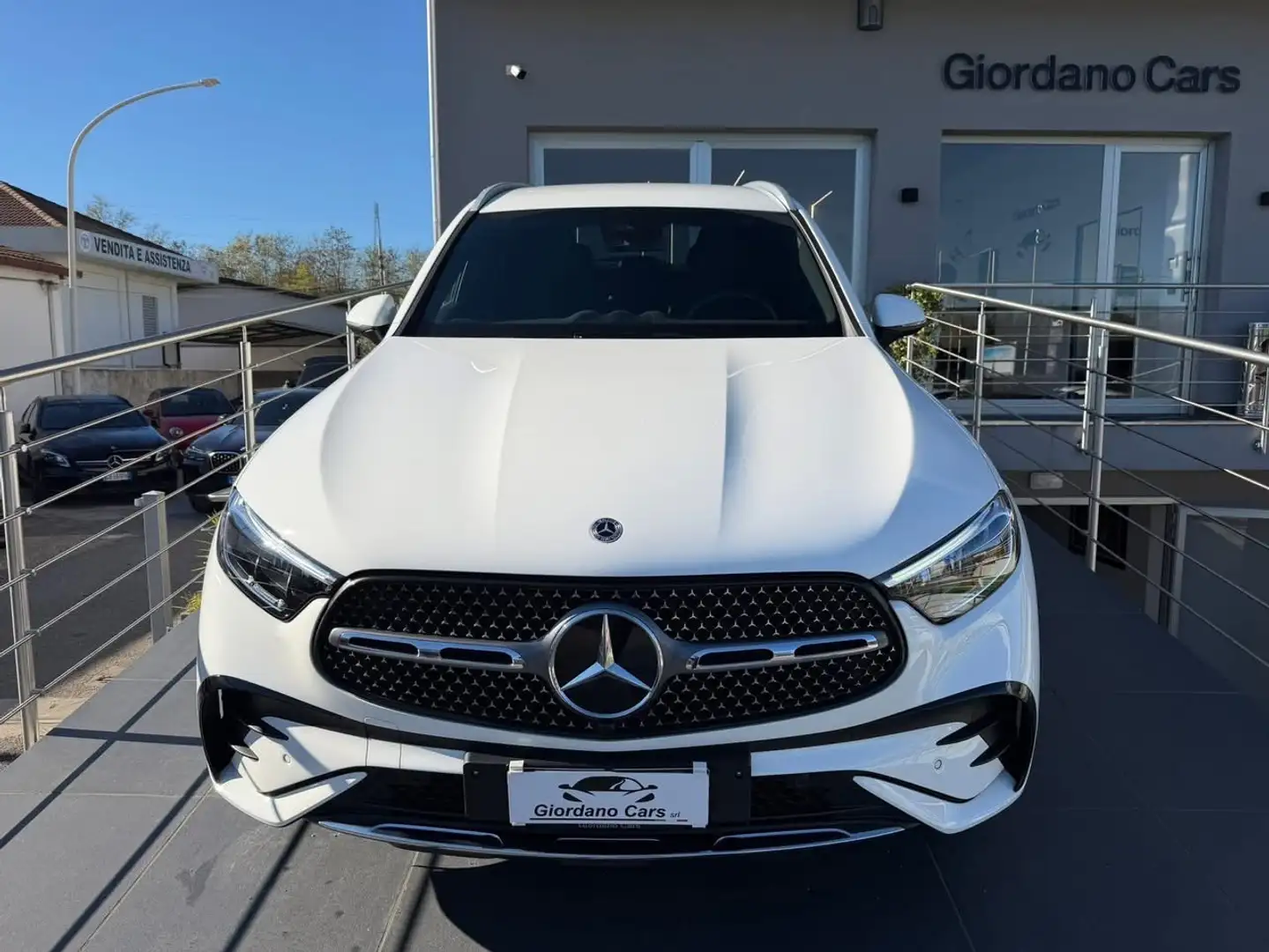 Mercedes-Benz GLC 220 d AMG Premium Plus 4matic auto Bianco - 2
