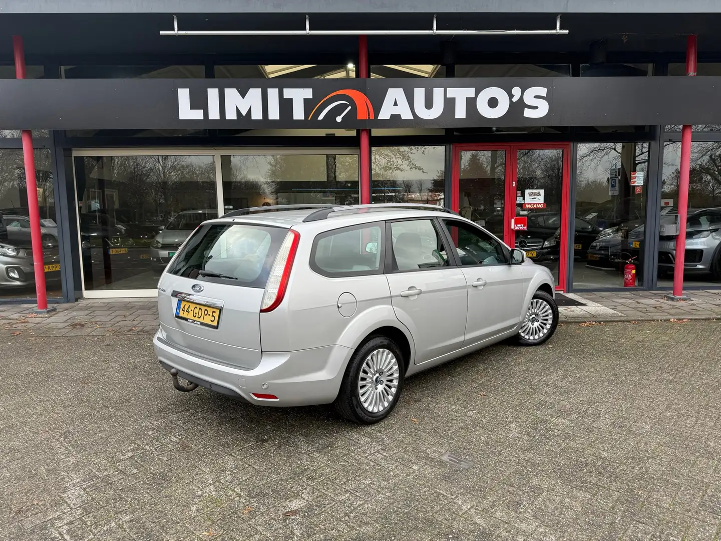 Ford Focus Wagon 1.6 Titanium/Navi/Cruise/Climate/Elek.Ramen/ Grijs - 2