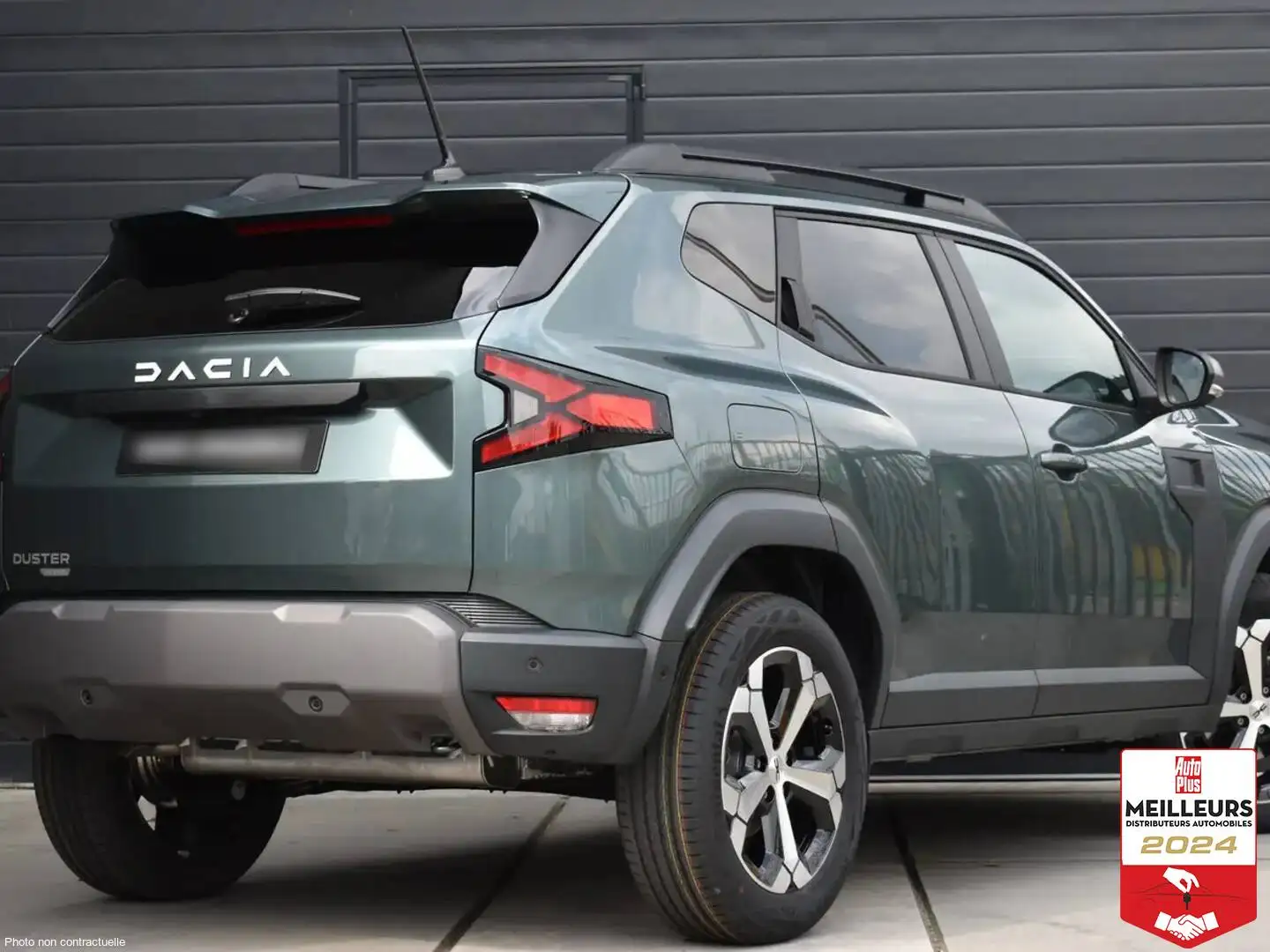 Dacia Duster TCe 130 4x4 Journey +Pack City Verde - 2