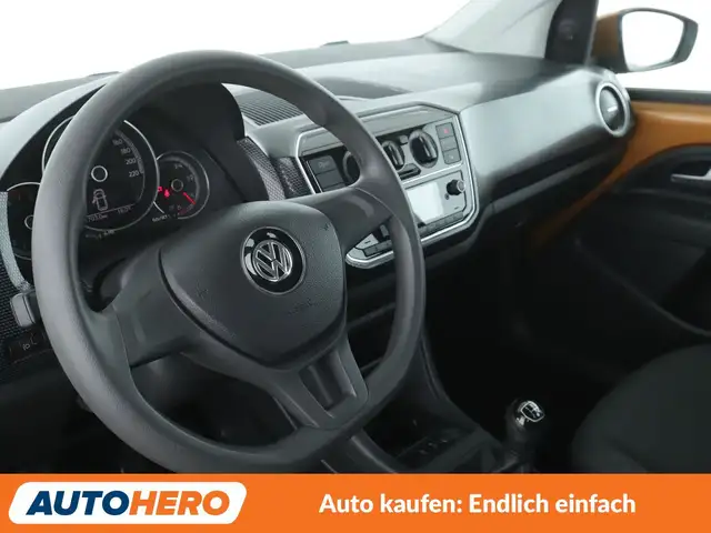 Volkswagen up! view 11