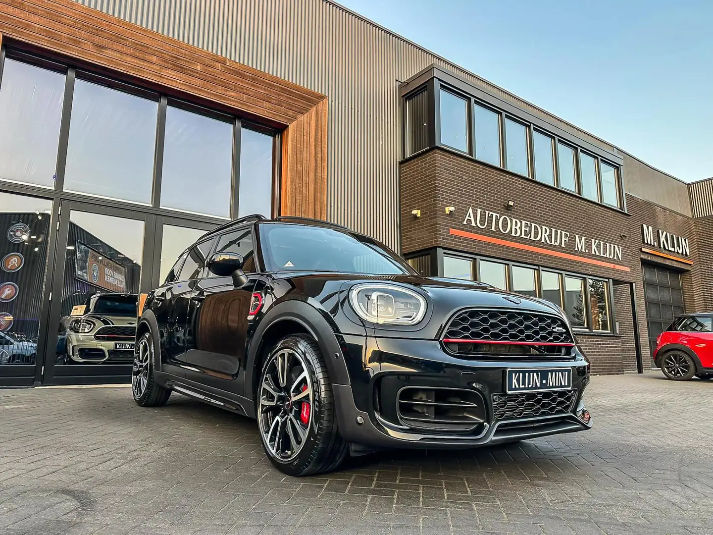 MINI John Cooper Works Countryman Mini 2.0 ALL4 JCW Pack F1 aut 306pk/Pano/Memory/Bo Negro - 1