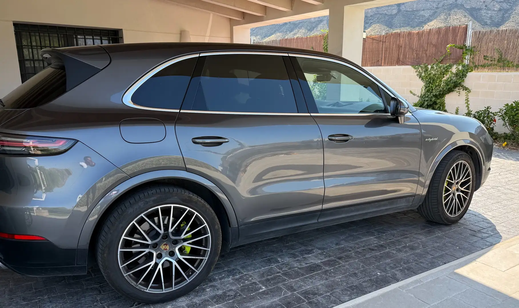 Porsche Cayenne Cayenne S Hybrid Gris - 1