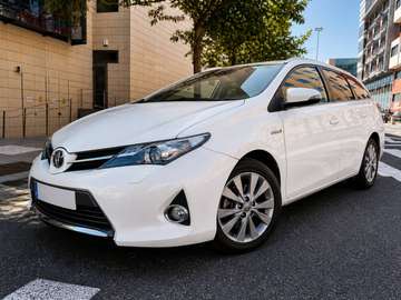 Auris Touring Sports hybrid Active Active