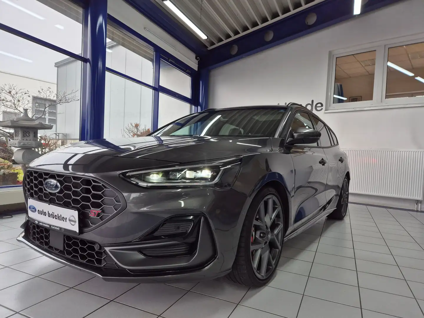 Ford Focus Turnier 2.3 EcoBoost ST X - 5 J. Garantie- Grau - 2