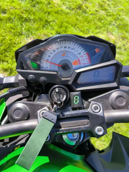Kawasaki Z 300 - foto 7