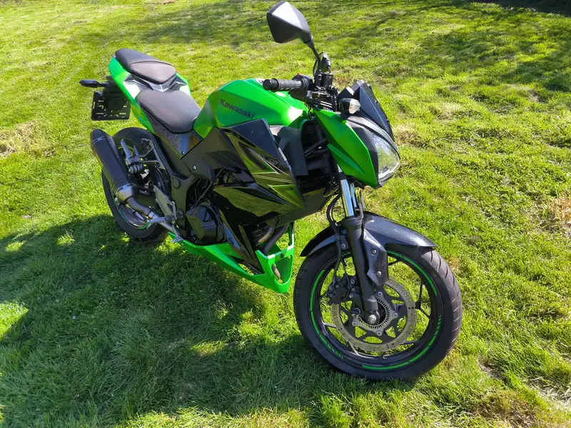 Kawasaki Z 300 - foto 3