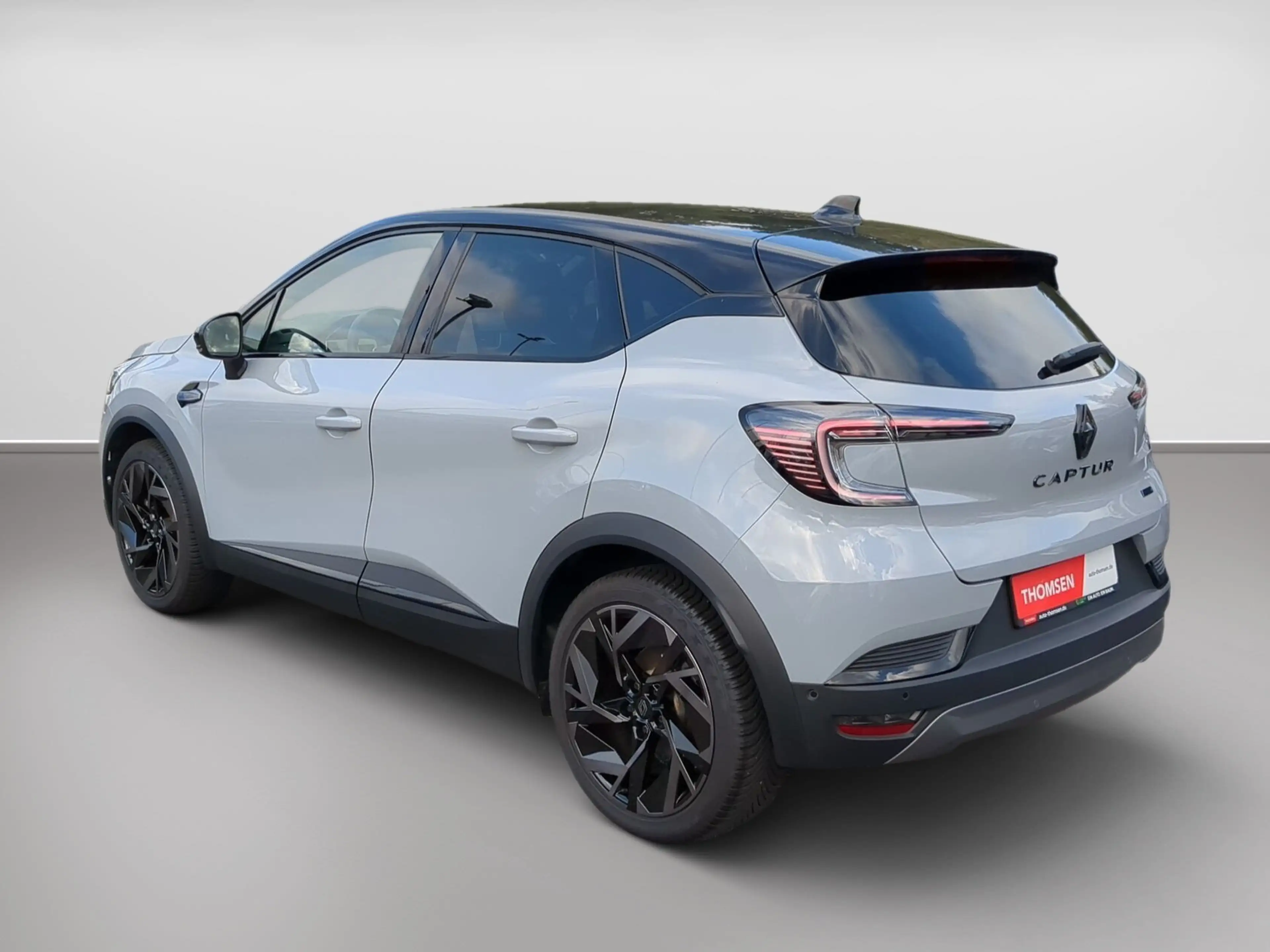 Renault Captur II 1.6 E-TECH 145 GPF Esprit Alpine ACC — photo 5