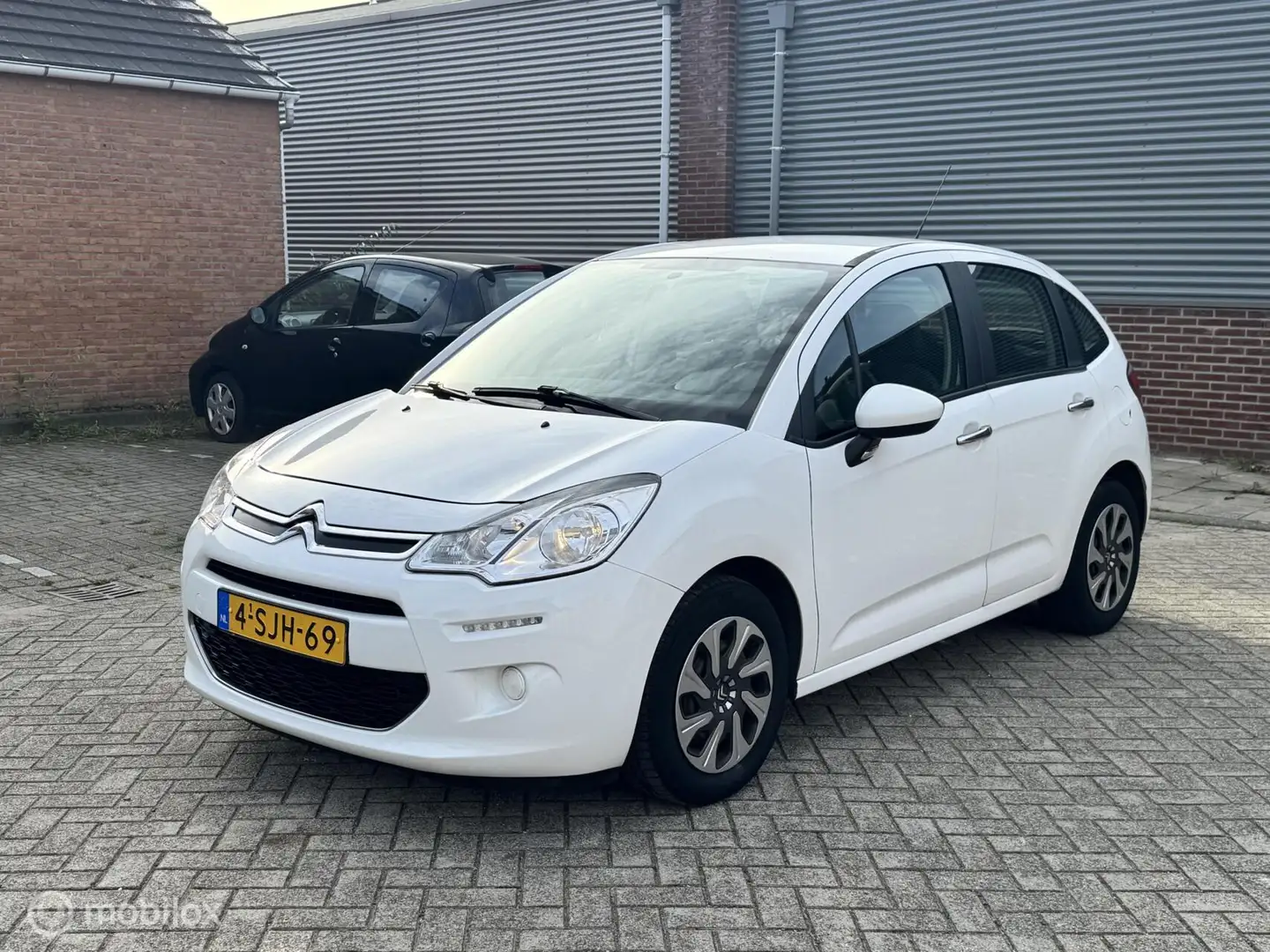Citroen C3 1.2 VTi Tendance*NAP*ONDERHOUDEN*APK 10/26*CRUISE Wit - 1