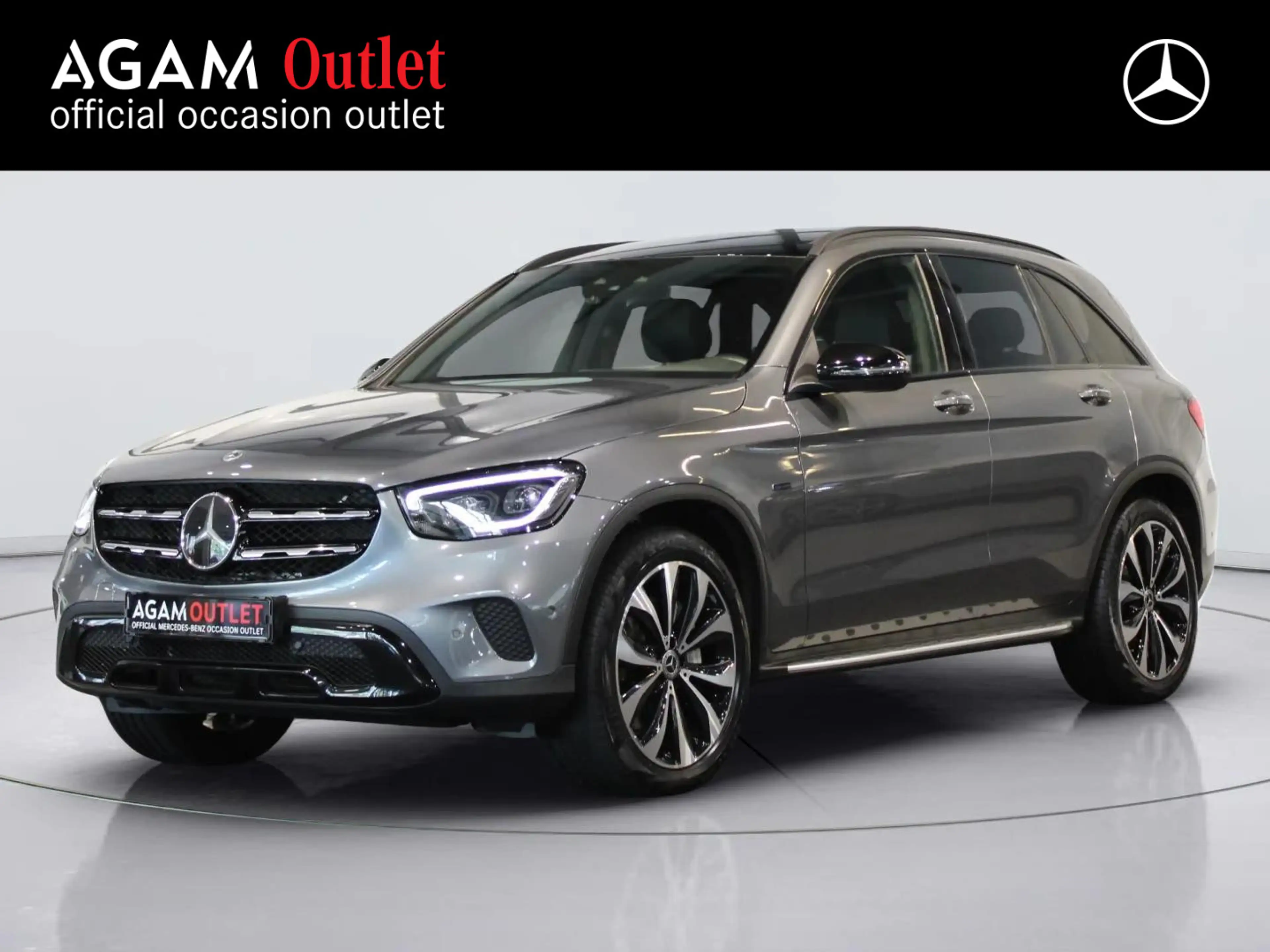 Mercedes-Benz GLC 300 300e 4MATIC Premium Plus | Panorama dak | Trekhaak