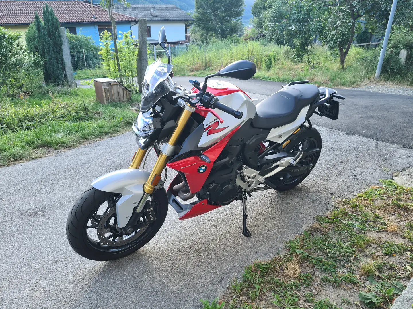 BMW F 900 R Full Optional Rojo - 2
