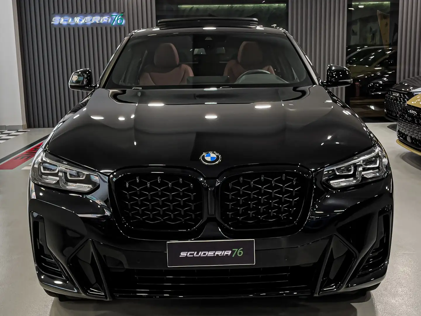 BMW X4 xdrive20d mhev 48V Msport auto crna - 2