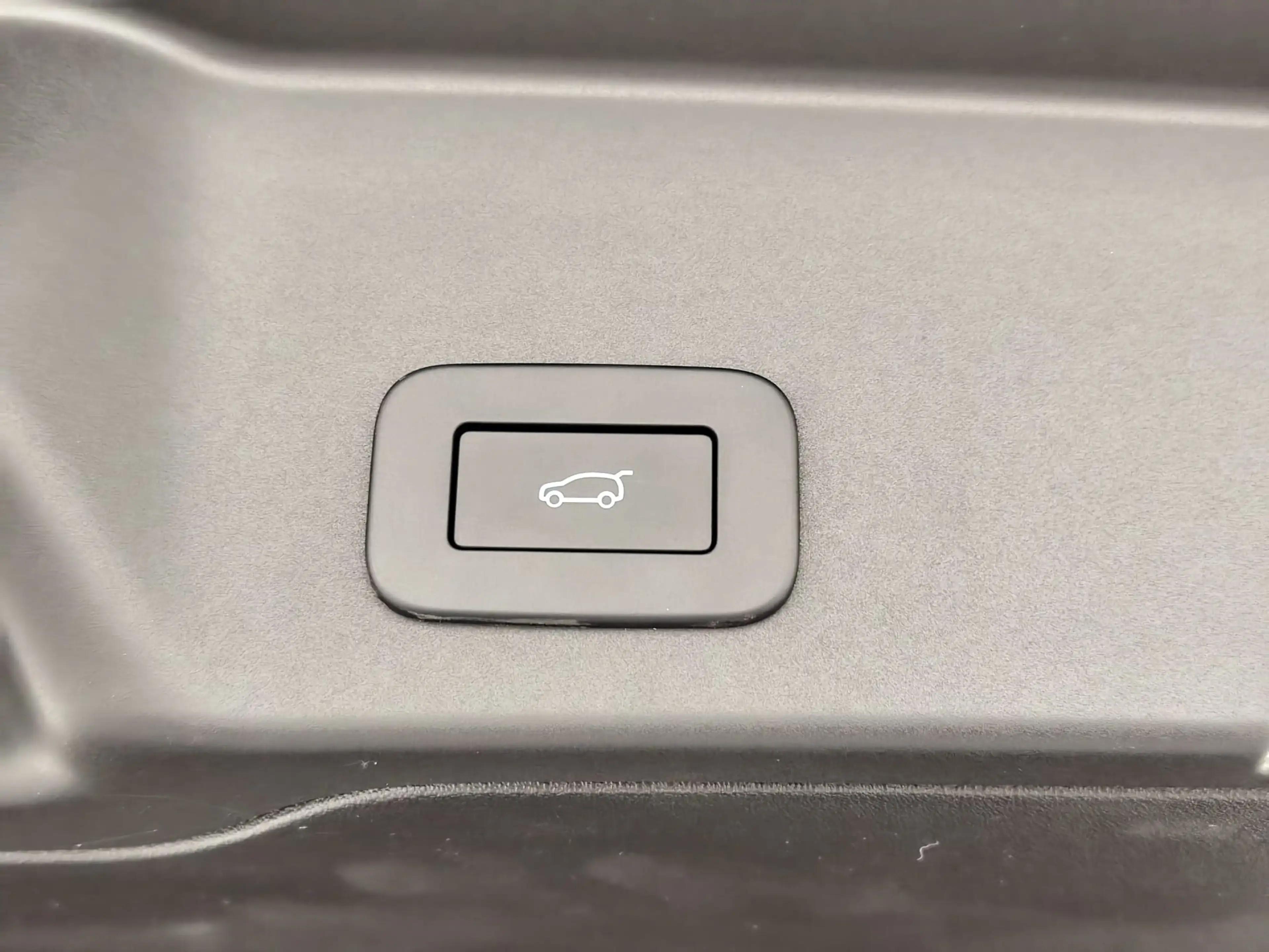 Land Rover Range Rover Evoque D200 Dynamic SE Winter Pano — photo 11