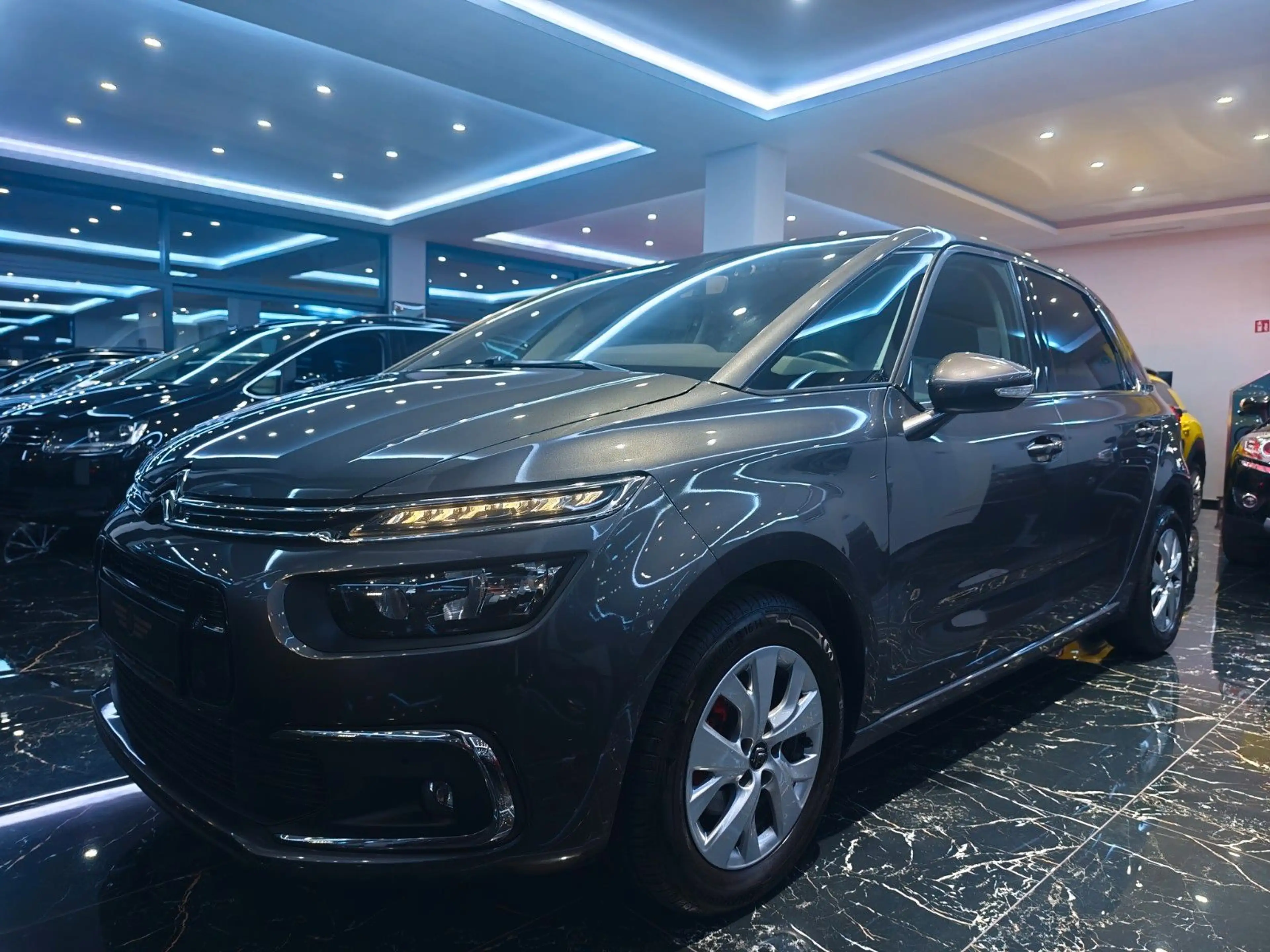 Citroen C4 SpaceTourer NAVI SHZ MFL AHK — photo 5