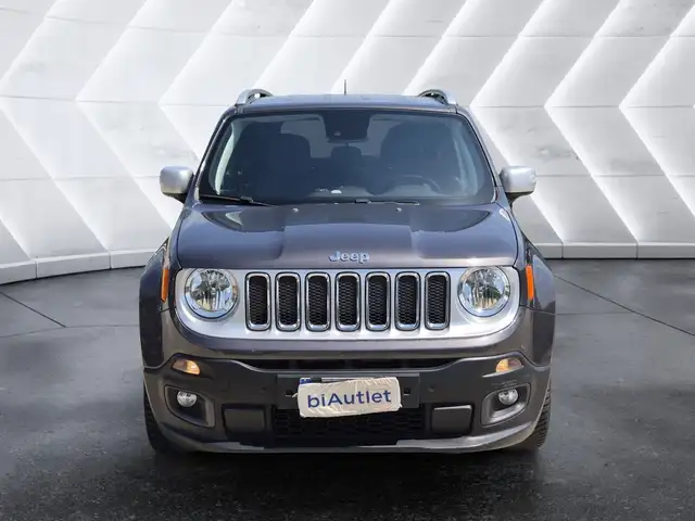 Jeep Renegade view 2