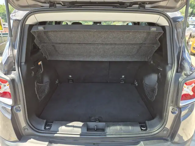 Jeep Renegade view 11