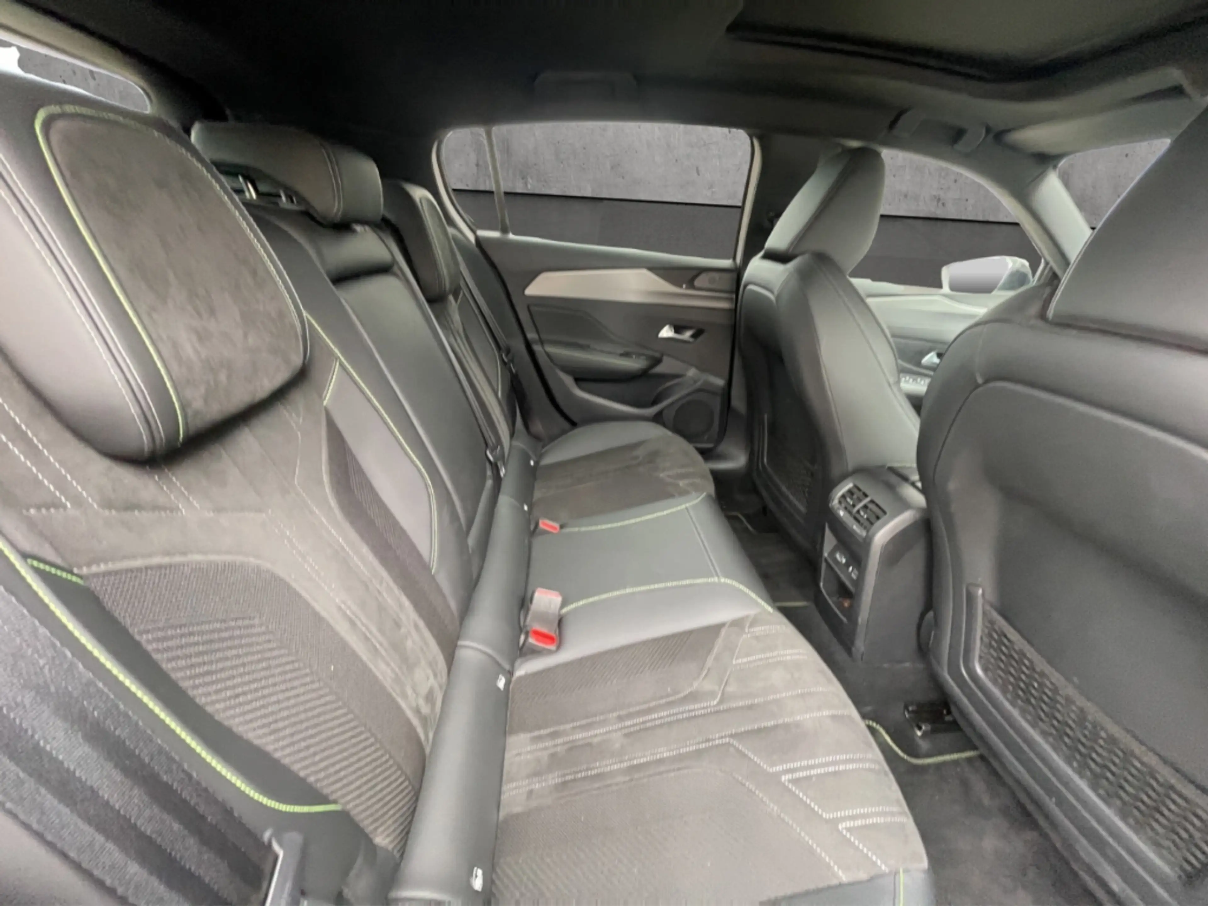 Peugeot 308 GT HY225 El. Pano El. Sitz Focal Kamera CarPlay OB — photo 14